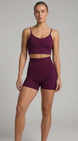 Yoga top and shorts — black