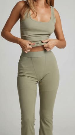 Yoga top and shorts — lavender